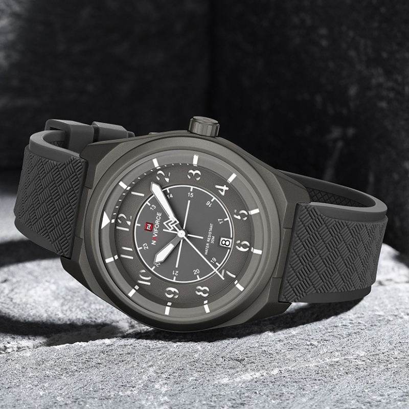 NAVIFORCE Men Quartz Calendar  - Outdoor Sport Smart Watch review and price